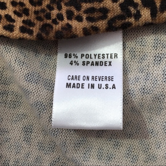 Barbara Lesser Leopard print top. - Picture 4 of 8